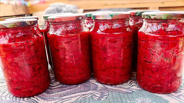 Самая вкусная борщевая заправка на зиму