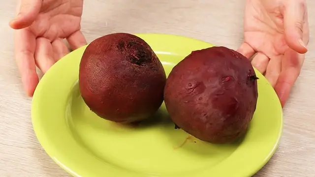 Новогодняя закуска из свёклы 