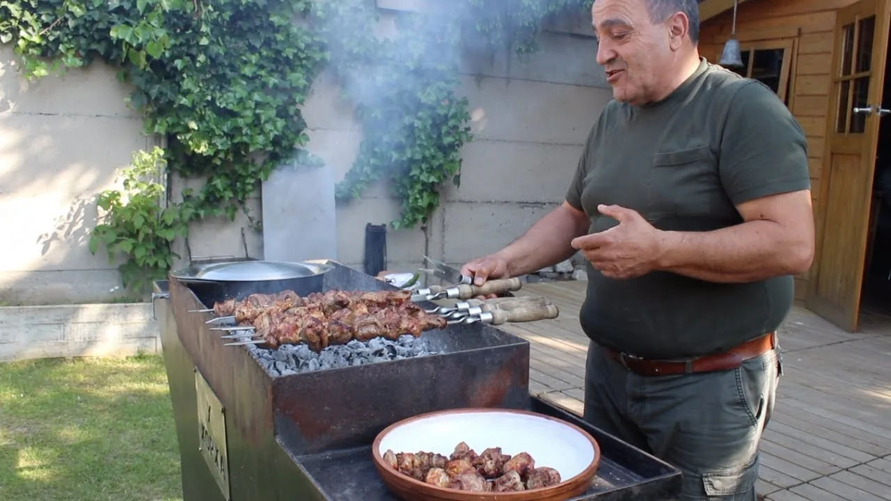 Невероятно вкусный шашлык