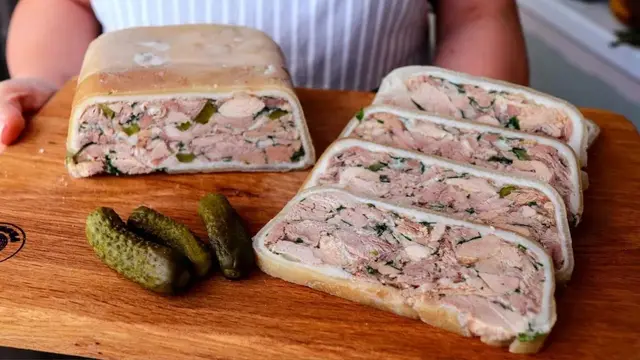 Праздничная закуска из свинины