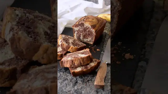 Мраморный банановый кекс