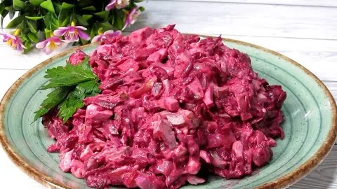 Простой и полезный свекольный салат 