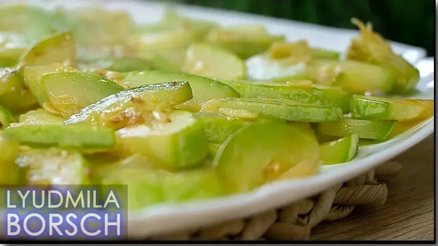 Чудо салат с кабачками