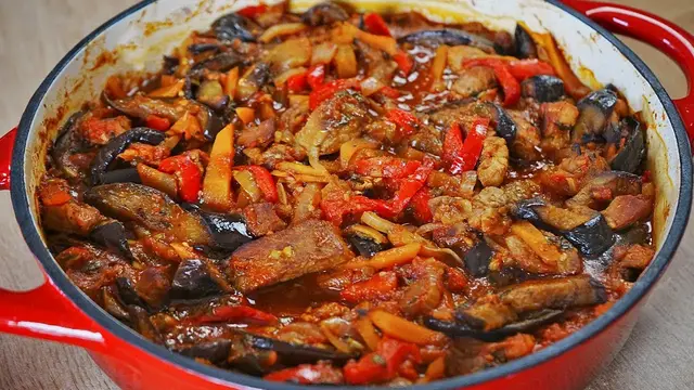 Мясо с баклажанами по-грузински
