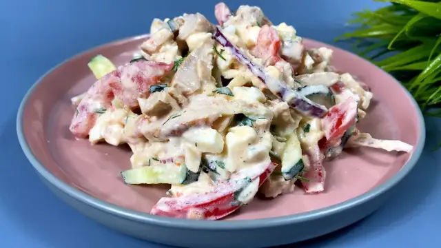 Узбекский салат с куриной грудкой и огурцами