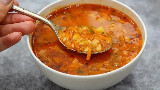 Постный рассольник с перловкой