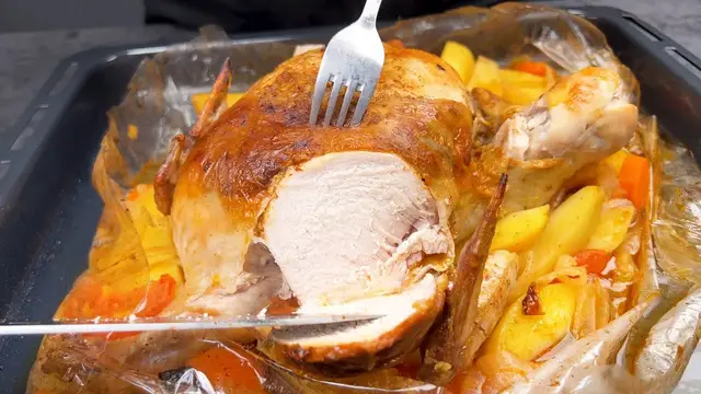 Курочка в рукаве с овощами