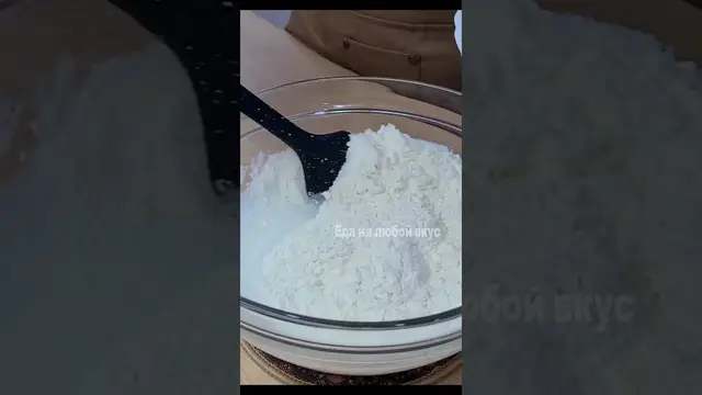 Быстрые и не жирные оладьи на завтрак