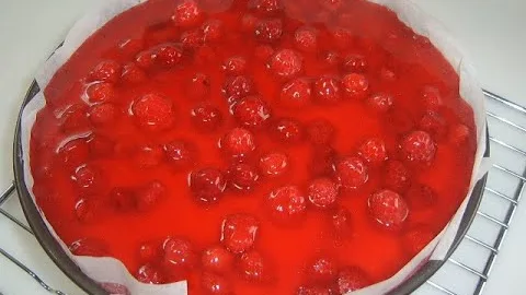Творожный пирог с малиной