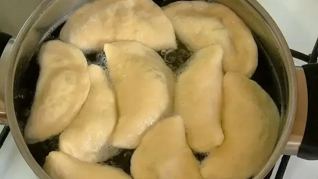 Нежные вареники с вишней и малиной