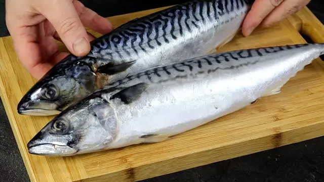 Шикарная скумбрия - по домашнему! Очень простой рецепт вкусной скумбрии в духовке