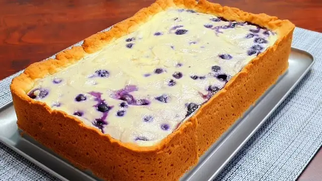 Горячий молочный пирог в духовке 