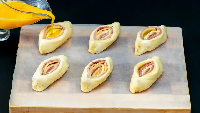 Самая вкусная закуска с ветчиной и сыром
