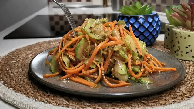 Закуска из кабачков и морковки