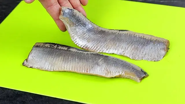 Салат с сельдью без майонеза