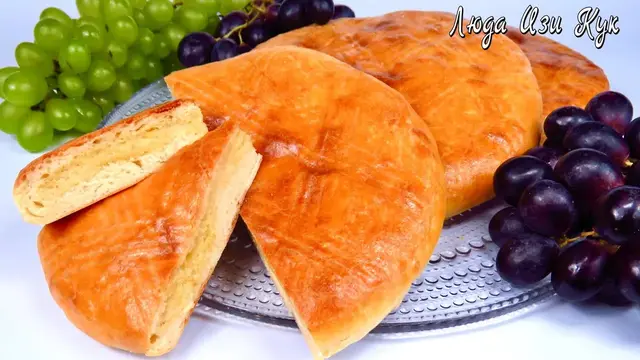 Лепешки на кефире с ароматной начинкой