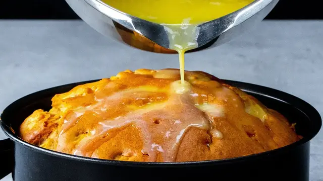 Сочный яблочный пирог в духовке 