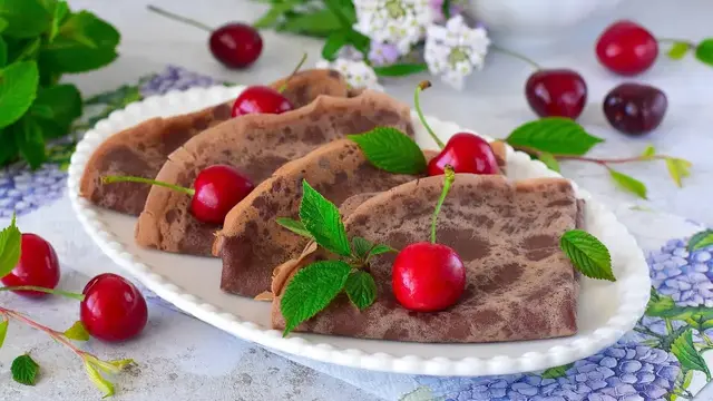 Шоколадные блины на молоке