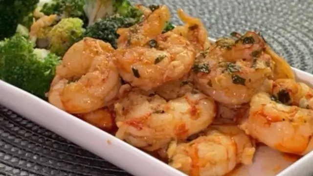 Морепродукты с брокколи на ужин
