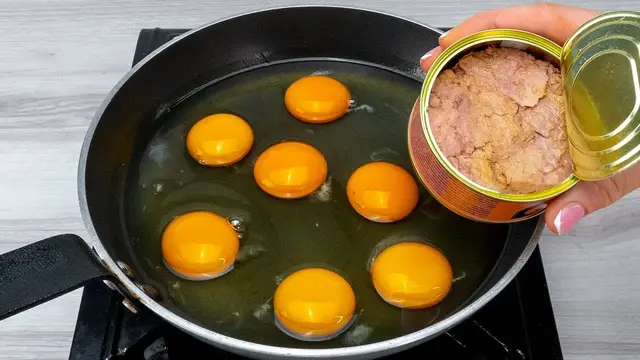 Вкусный тунец с яйцами