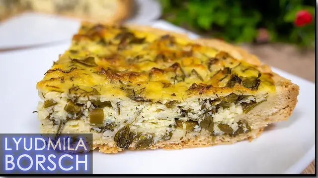 Закусочный пирог с творожной начинкой