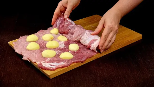 Мясо с картошкой на новогодний стол