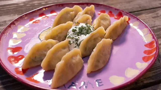 Домашние вареники с картошкой