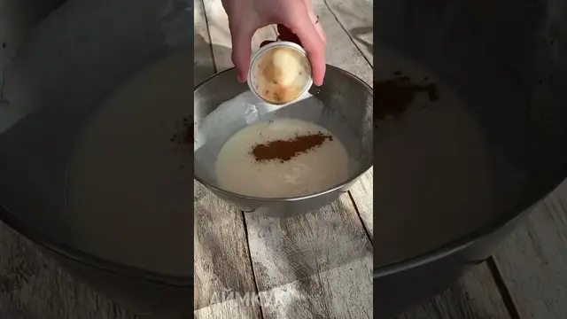 Оладьи с яблоком на йогурте