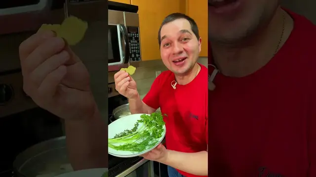 Вкусный куриный бульон