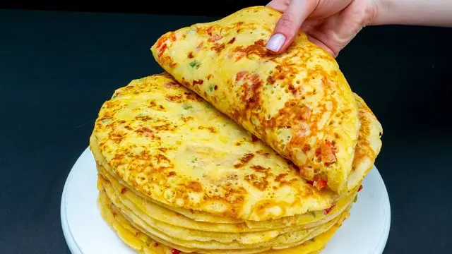 Блины с картофелем и помидорами