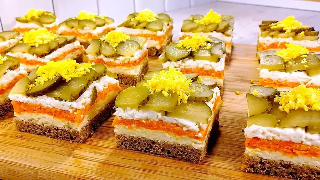 Потрясающая закуска на праздничный стол из простых продуктов
