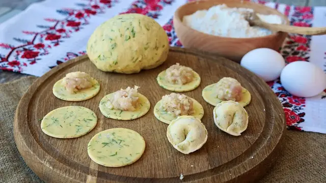 Домашние пельмени на кефире 