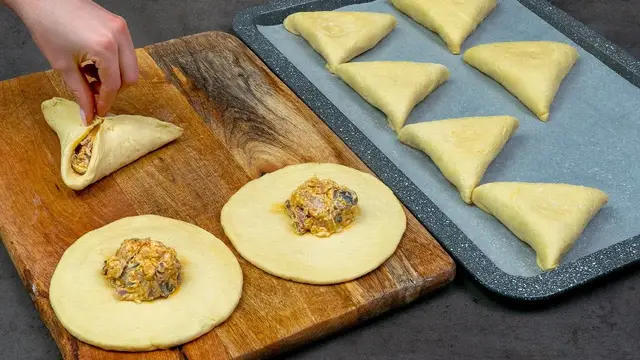 Очень вкусная закуска из слоеного теста