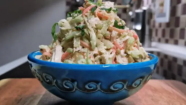 Салат с редькой и корейской морковкой 