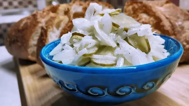 Закуска из лука 