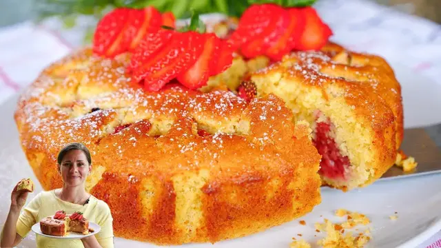 Пирог с клубникой