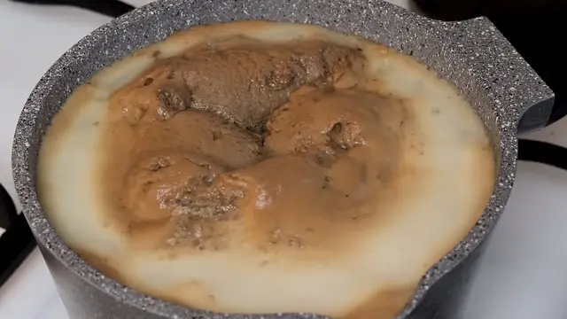 Простой и вкусный салат с куриной печенью