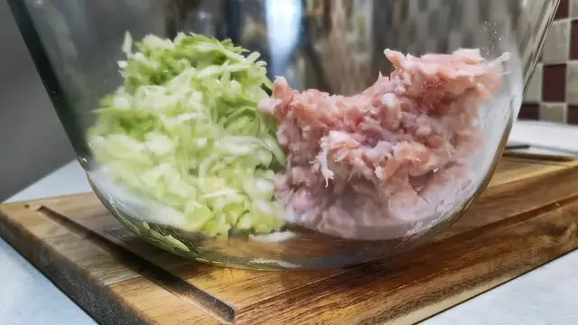 Кабачки с фаршем
