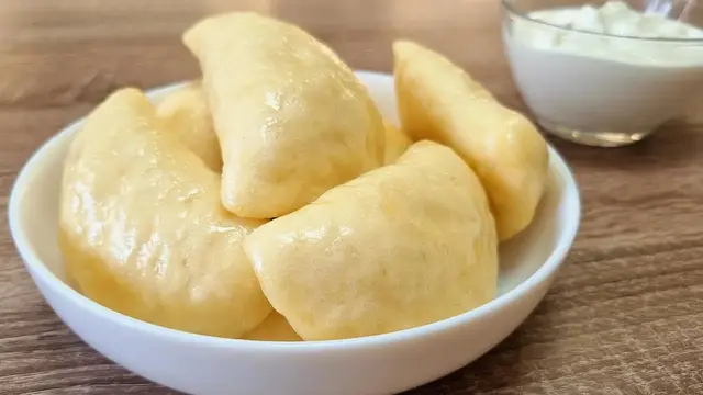 Пышные вареники с творогом на пару