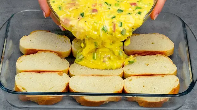 Бутерброды с яйцом и беконом