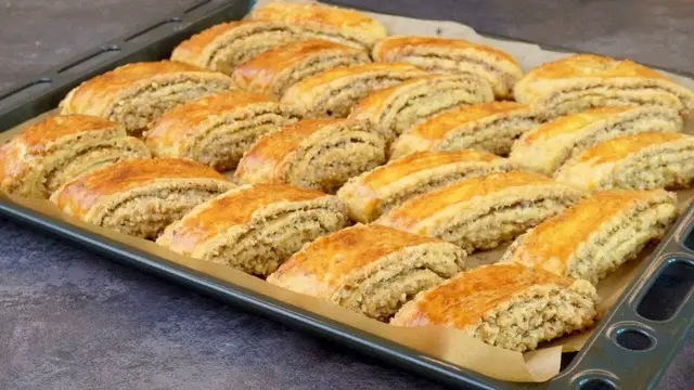 Ароматные булочки с ореховой начинкой