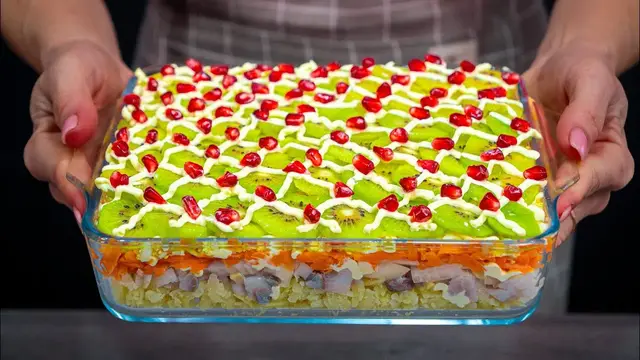 Вкусные три салата на праздничный стол