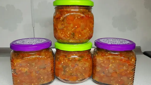 Самый вкусный салат с баклажанами на зиму