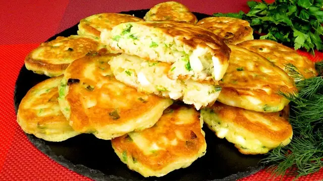 Ленивые пирожки с яйцом и луком