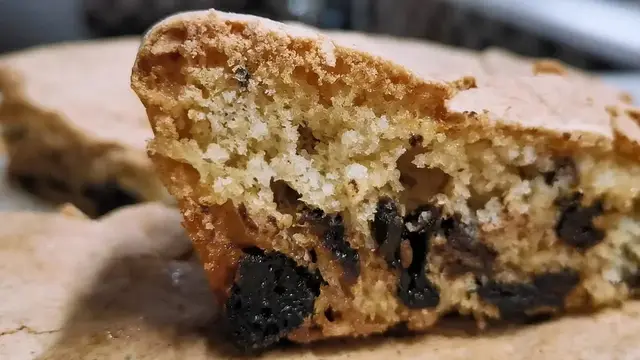 Пирог с черносливом