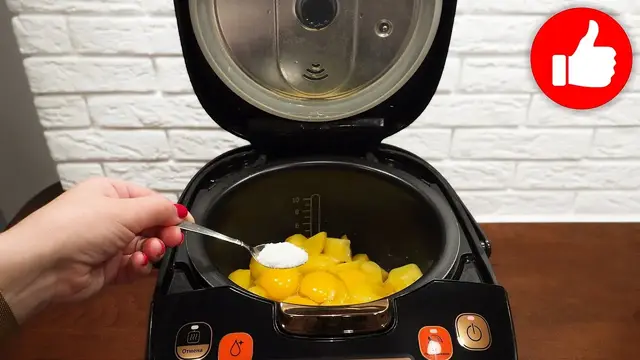 Картошка с яйцами в мультиварке