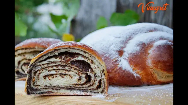 Маковый рулет в духовке 