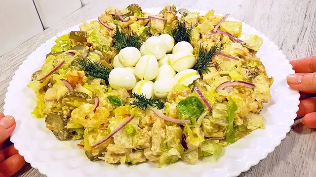 Вкусный салат с куриным филе