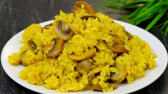 Вкусная рисовая каша в сковороде