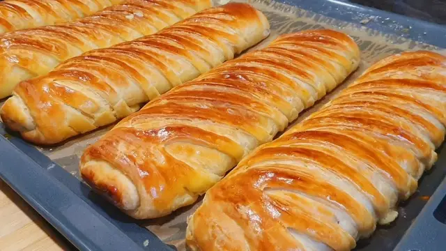 Воздушные яблочные пироги к чаю